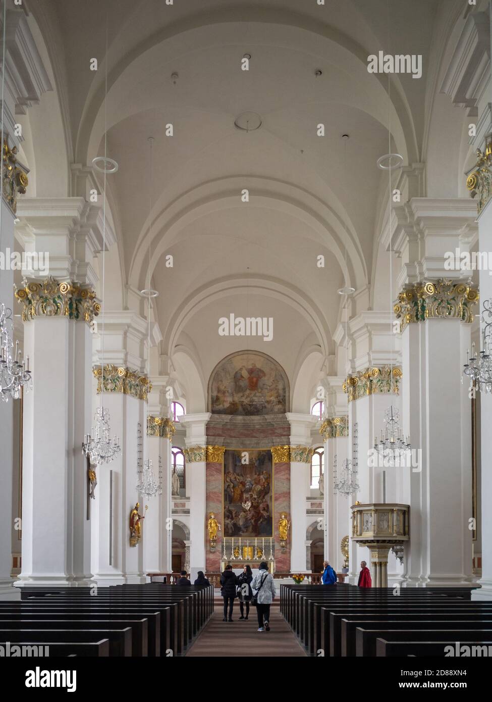Navata principale della Jesuitenkirche a Heidelberg Foto Stock