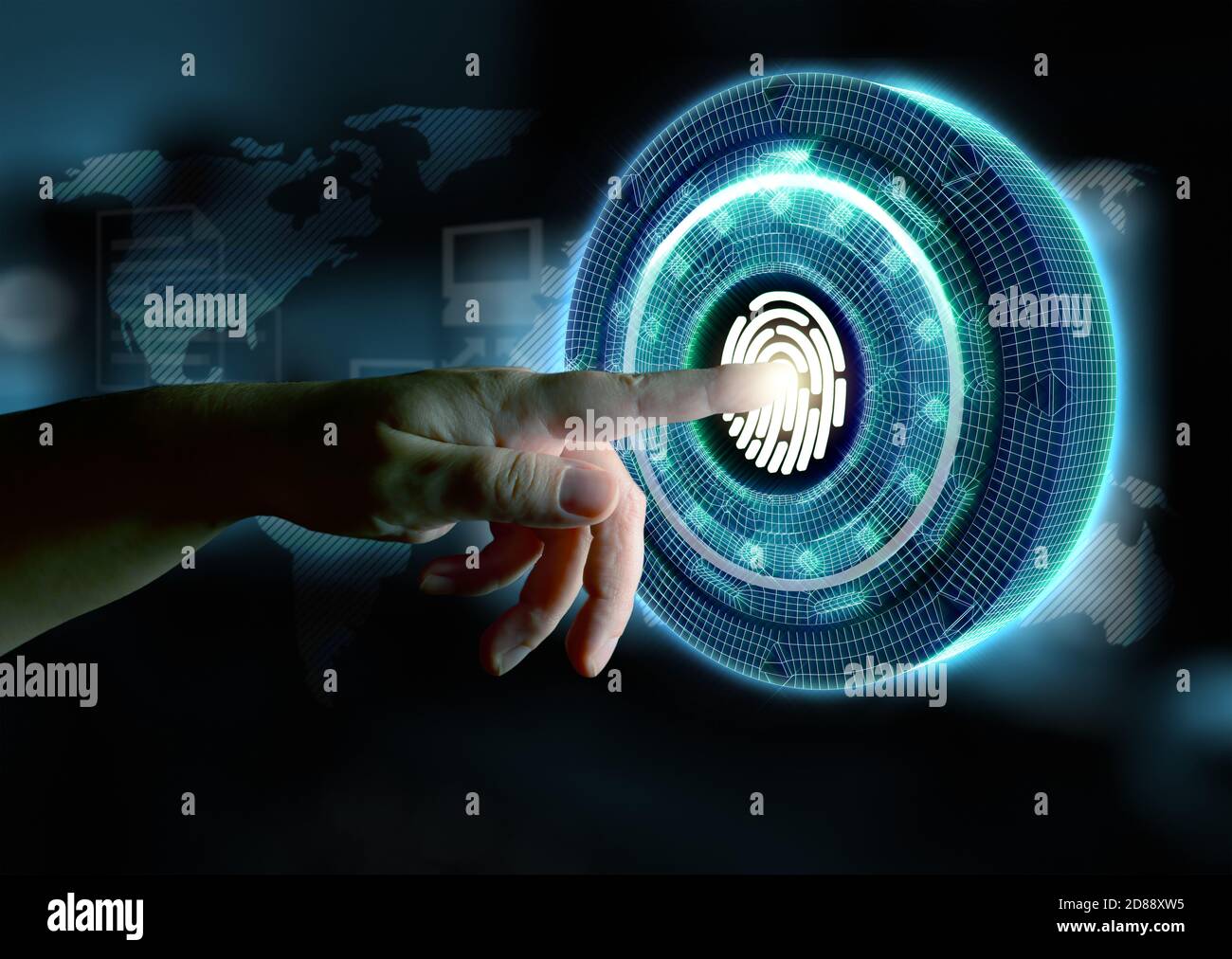 Concetto di sicurezza informatica. Mani e lucchetti che simboleggiano la protezione dei dati nella rete e nei personal computer. Supporti misti. Foto Stock