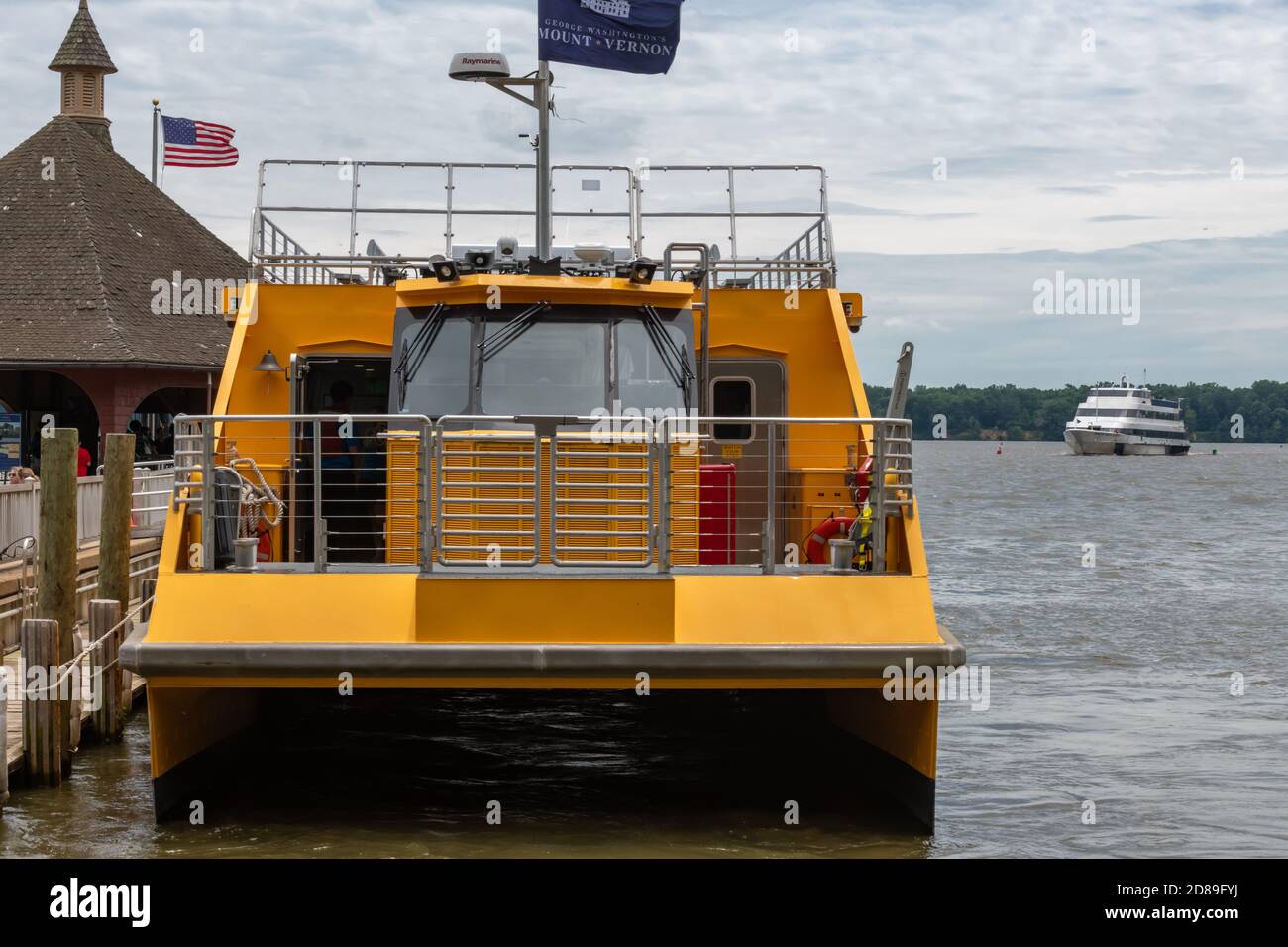 Un Potomac Riverboat Company Water Taxi ormeggiato al Monte Vernon traghetto atterraggio. Foto Stock