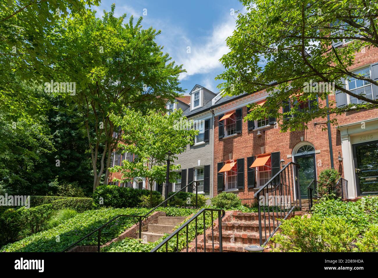 Una serie di case d'epoca in Reservoir Road NW, nello storico quartiere Georgetown di Washington DC, Foto Stock