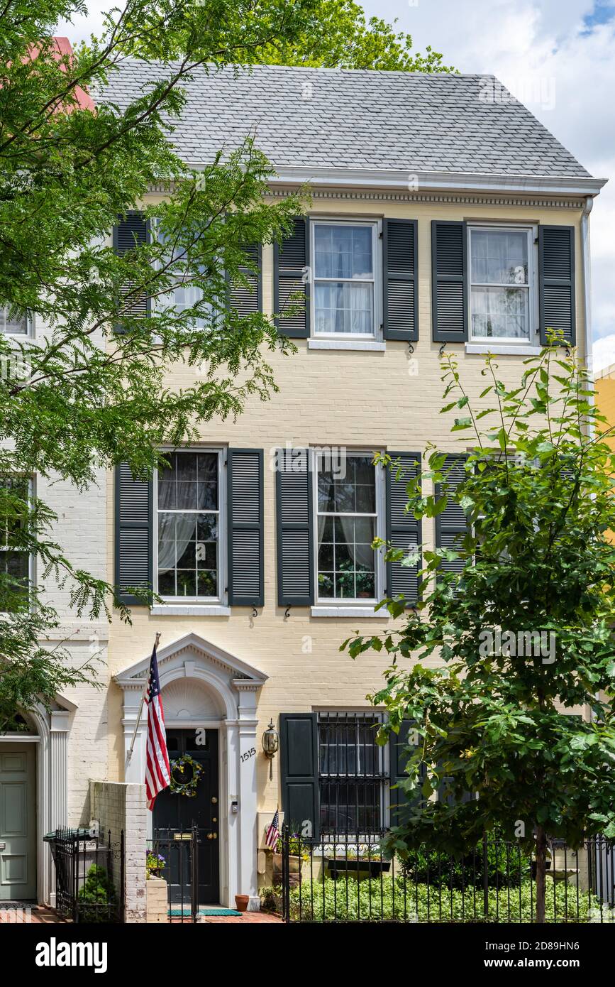 Una grandiosa casa cittadina in 29th St NW, nello storico e pittoresco quartiere di Georgetown, Washington DC Foto Stock