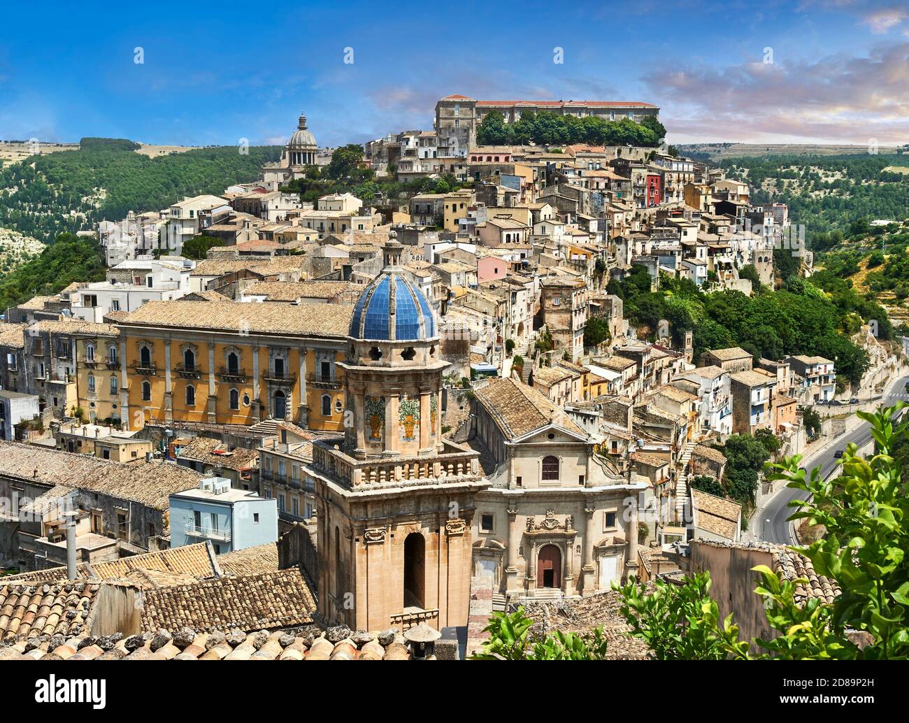Vista di Ragusa Ibla - storica collina in cima alla città siciliana Foto Stock
