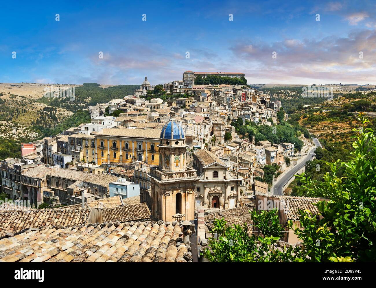 Vista di Ragusa Ibla - storica collina in cima alla città siciliana Foto Stock