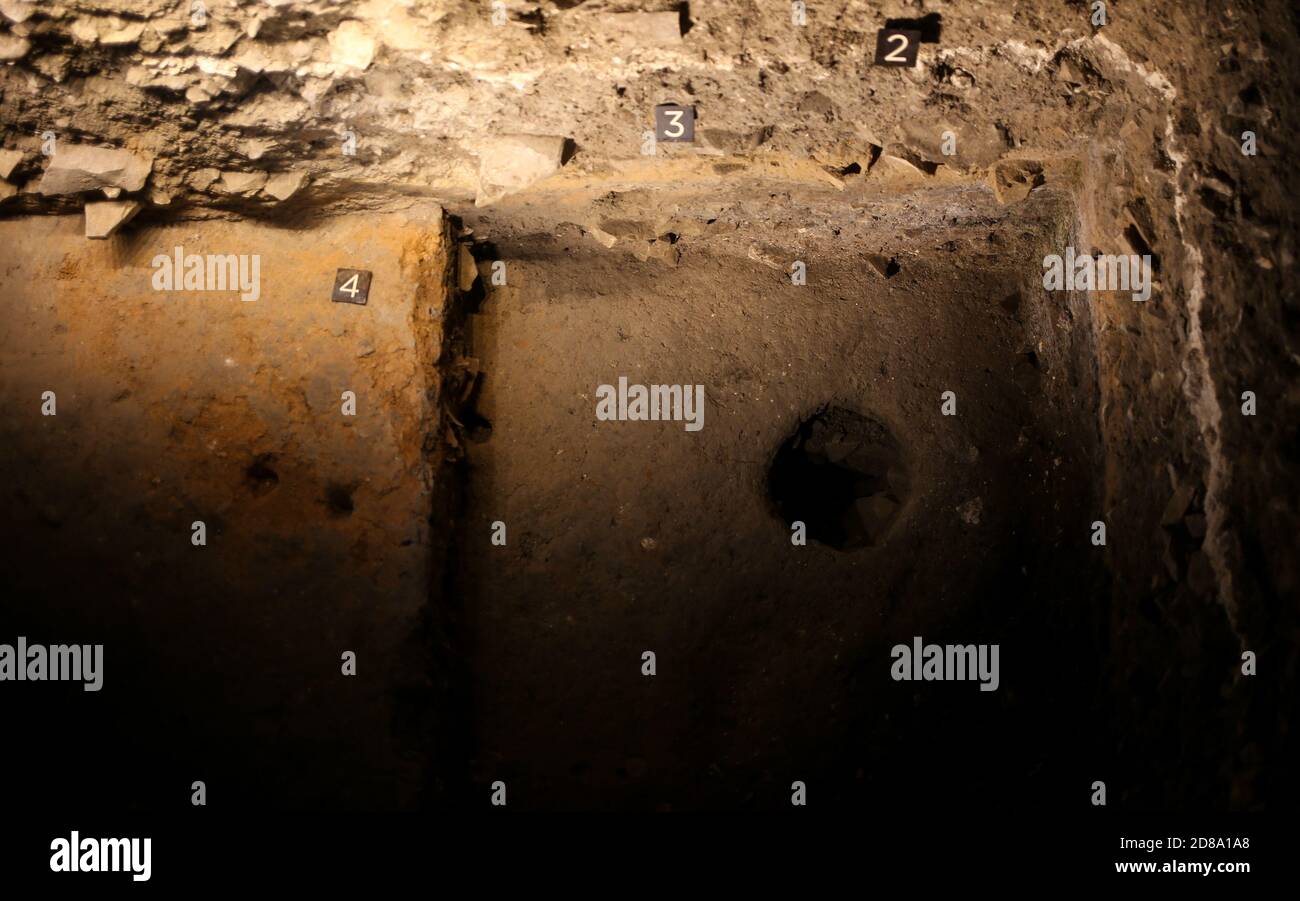 Brescia, Italia - 26 giugno 2019: Parco archeologico bresciano di Brescia Romana, Santuario dell'età repubblicana (secondo quarto del i secolo a.C.) con prefinale Foto Stock