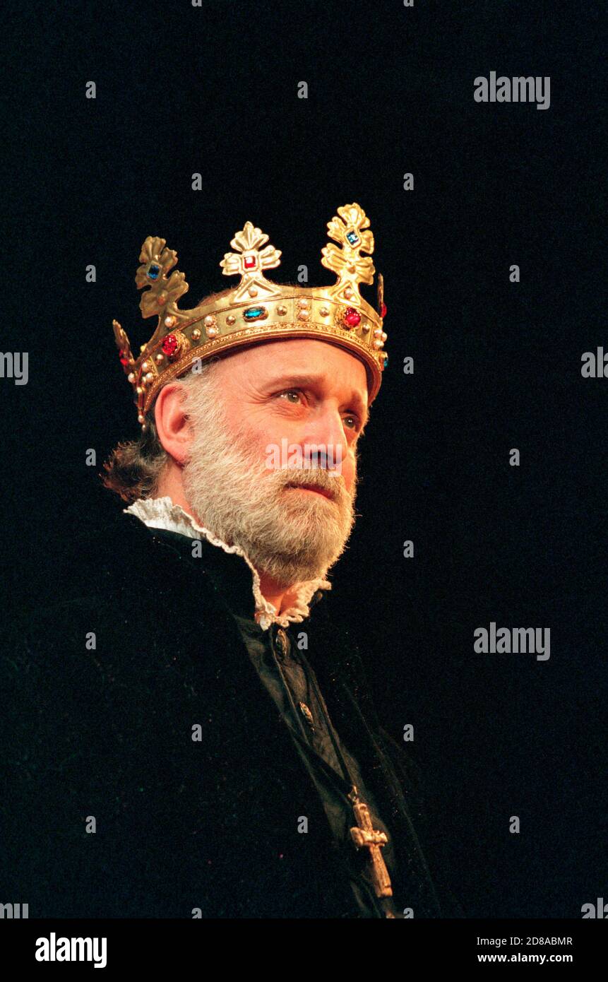 Gary Waldhorn (King Henry IV) in HENRY IV di Shakespeare all'Old Vic, Londra SE1 30/01/1997 un progetto di produzione del teatro inglese Touring: Pamela Howard regista: Stephen Unwin Foto Stock