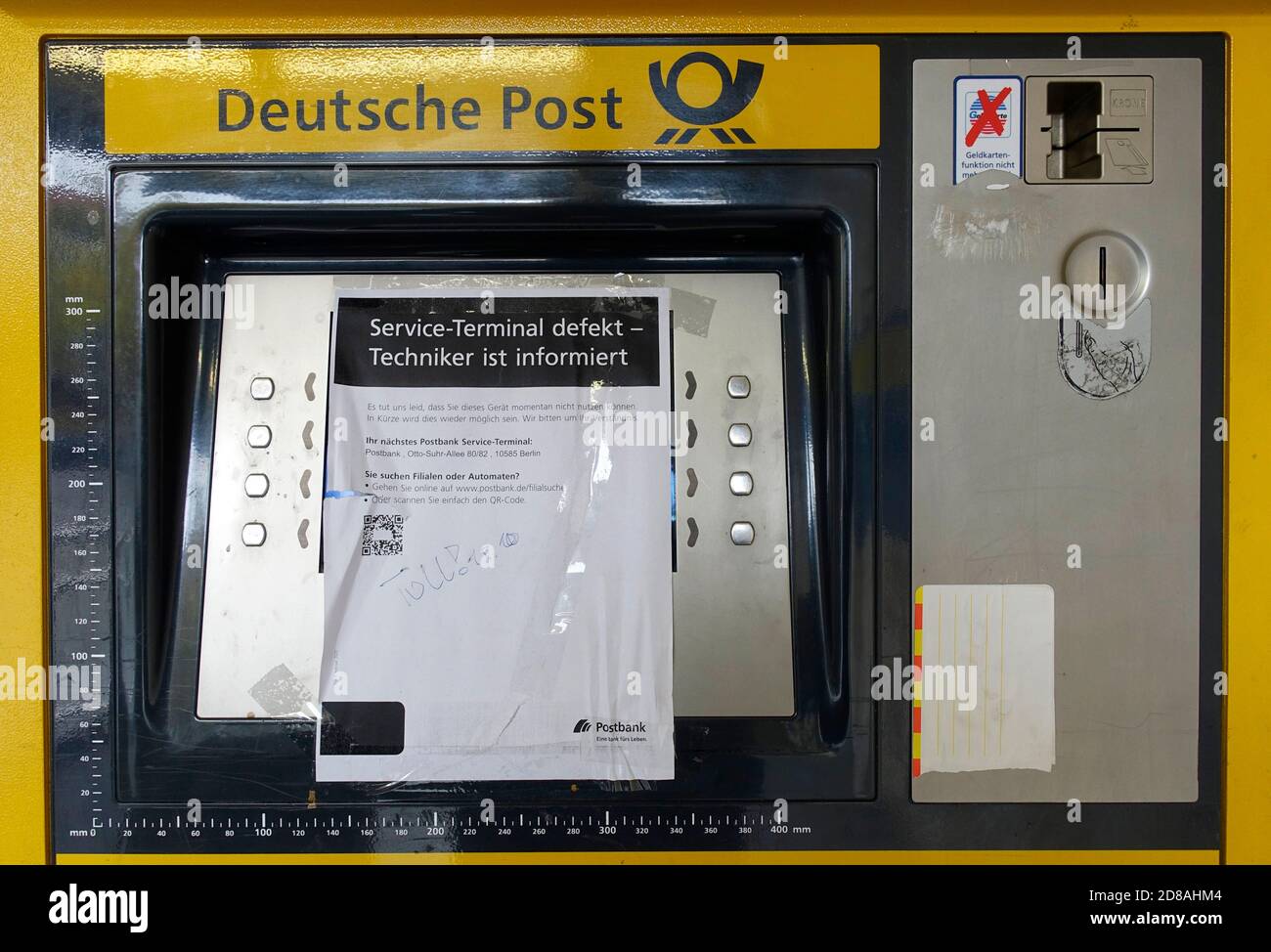 La macchina Deutsche Post è stata rotta per settimane, Berlino Foto Stock