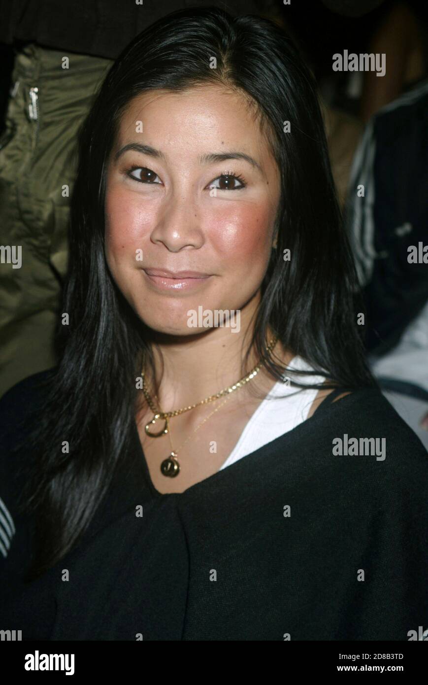 Lisa Ling al Baby Phat di Kimora Lee Simmons esibizione della Collezione di Primavera a Gertrude Tent al Bryant Park di New York il 13 settembre 2003. Foto: Henry McGee/MediaPunch Foto Stock