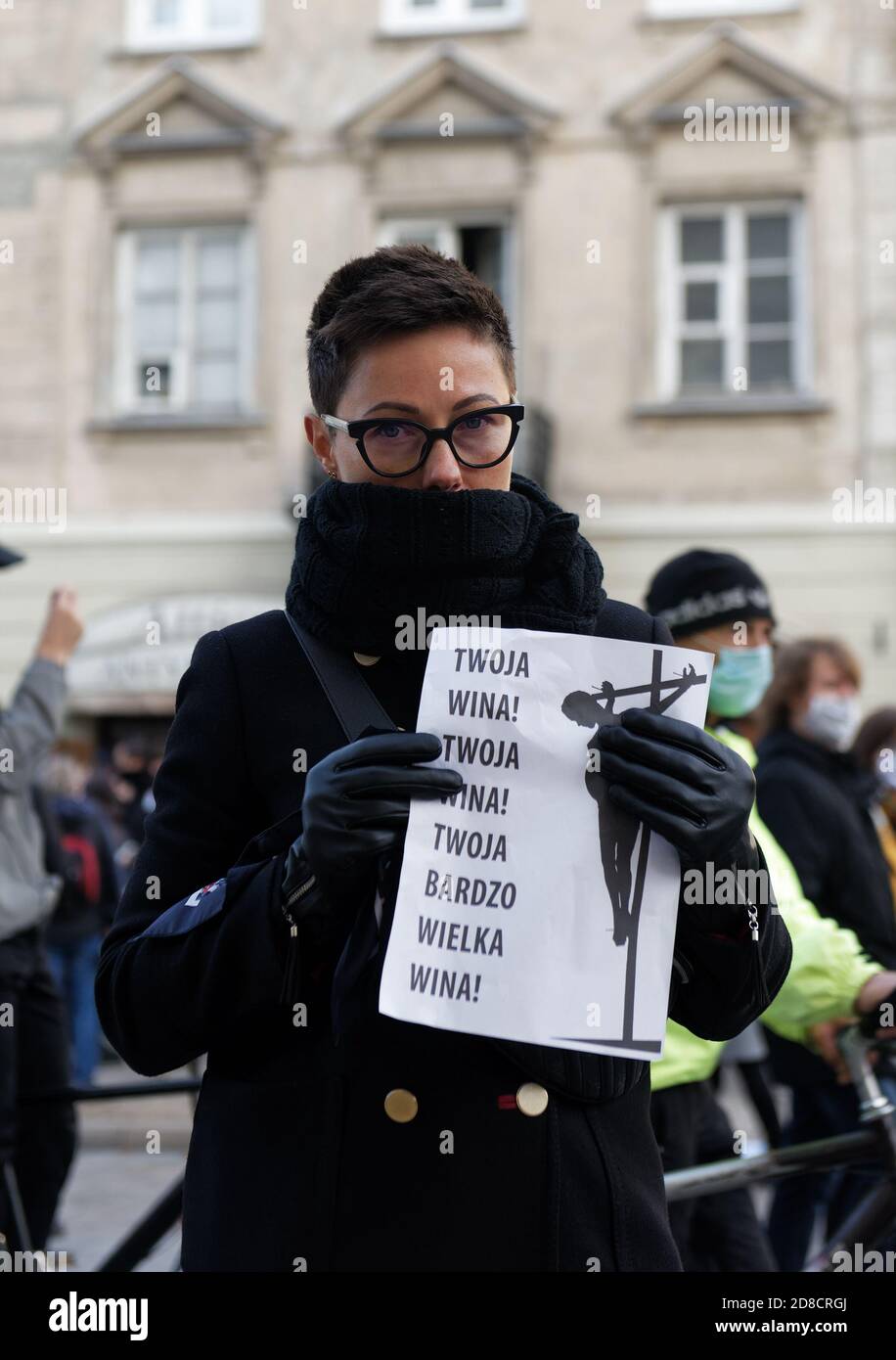 Varsavia, OTTOBRE 25. 2020: Una protesta contro l'inasprimento della legge sull'aborto di fronte alla chiesa di Santa Croce. Protesta contro lo Sciopero delle donne. Protesta Foto Stock