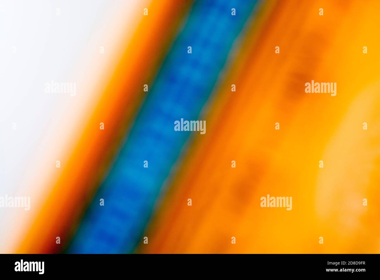 Messa a fuoco morbida e vivace primo piano astratto dell'etichettatura colorata. Per mancanza di chiarezza, pensieri confusi, non pensare dritto, visione offuscata. Foto Stock
