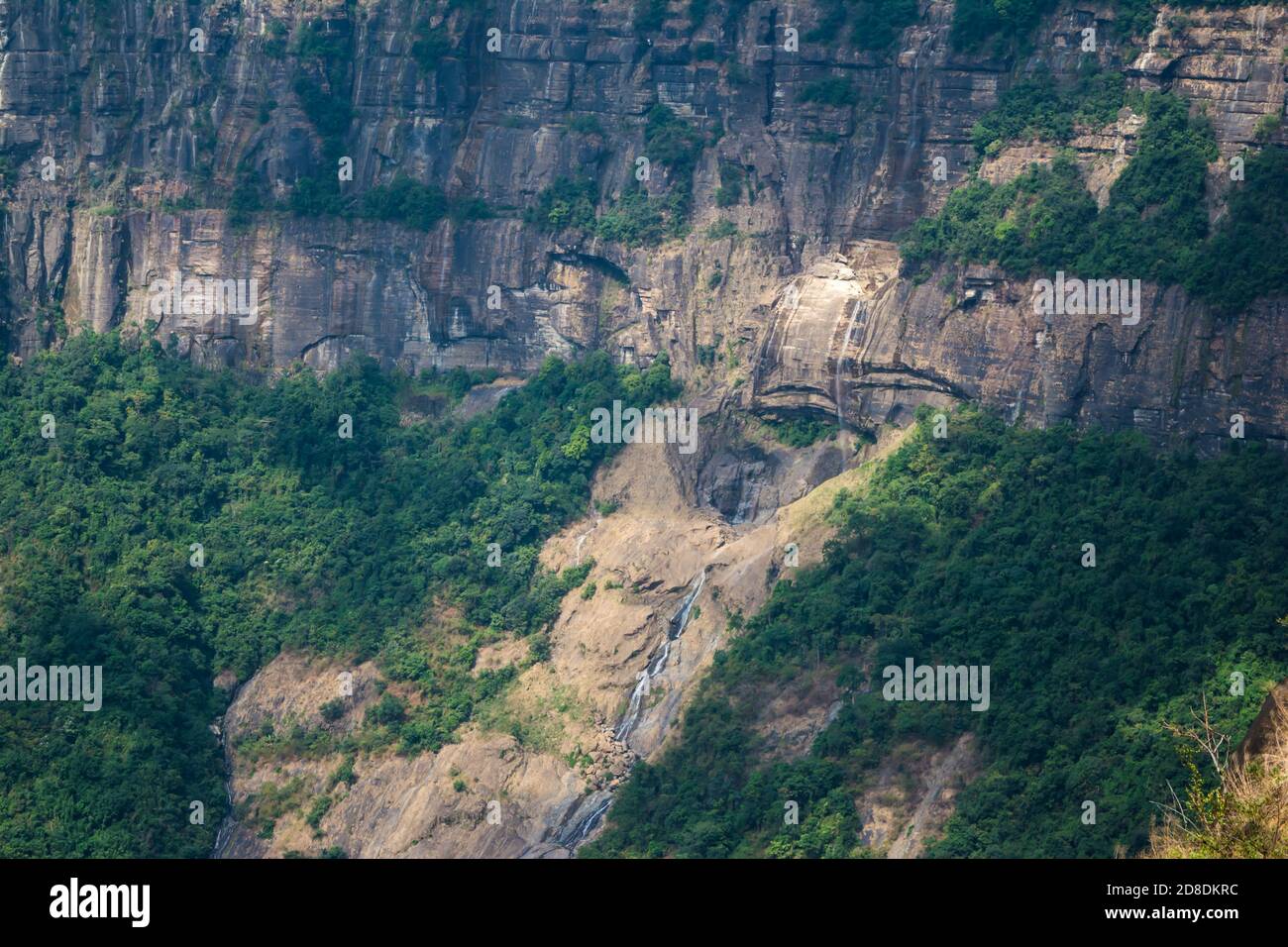 Eco Park Cherrapunji, Meghalaya. Splendida vista sui Green Canyons e le cascate Nohsngithiang di Cherapunji Meghalaya. Foto Stock