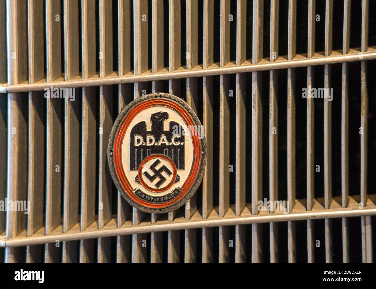 Logotipo dell'associazione automobilistica DDAC, Germania nazista, 1936, PS.SPEICHER Museum, Einbeck, bassa Sassonia, Germania, Europa Foto Stock