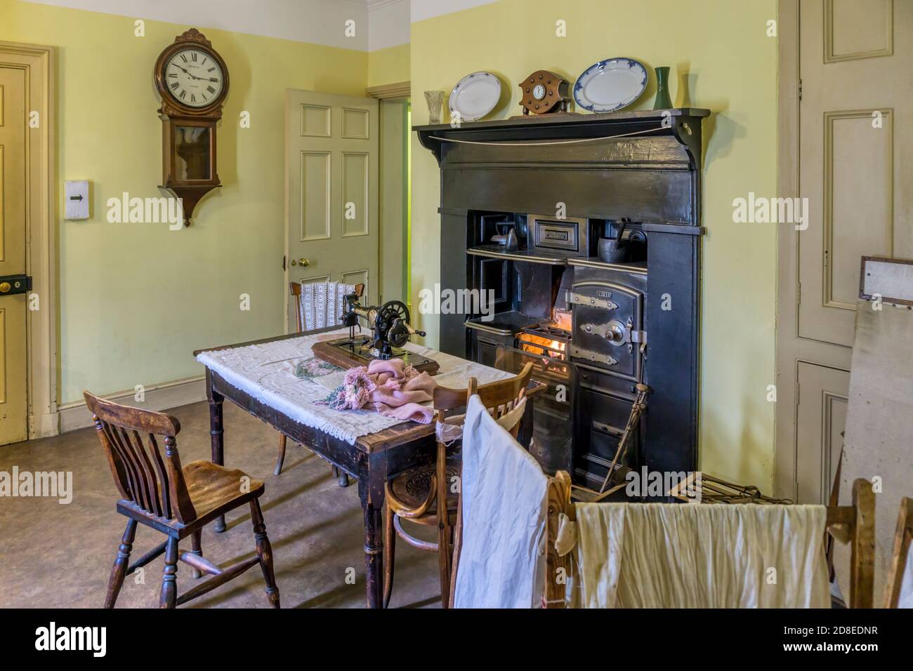 Interno del museo Piermaster's House a Liverpool. Sala ricostruita come era al momento della seconda guerra mondiale. Foto Stock