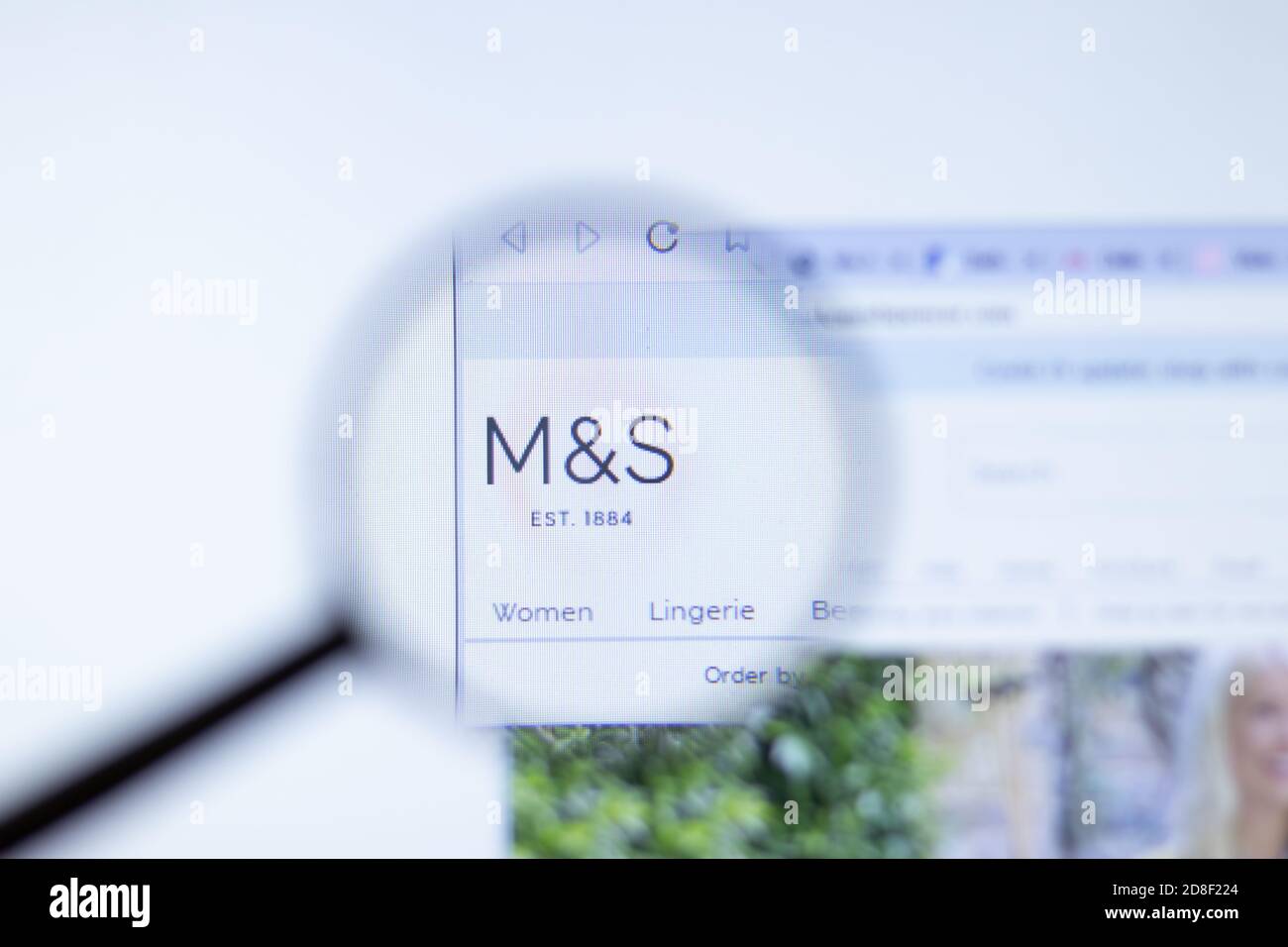 New York, USA - 29 Settembre 2020: marksandspencer.com Sito web della società Mark and Spencer con logo in primo piano, Editoriale illustrativo Foto Stock