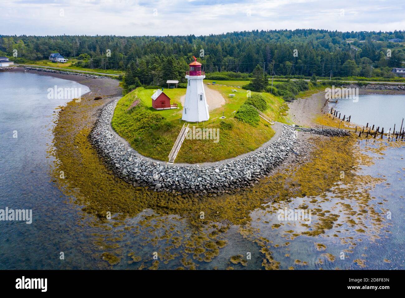 Mulholland Point Light, Welshpool, New Brunswick, Canada (da Lubec, Maine) Foto Stock