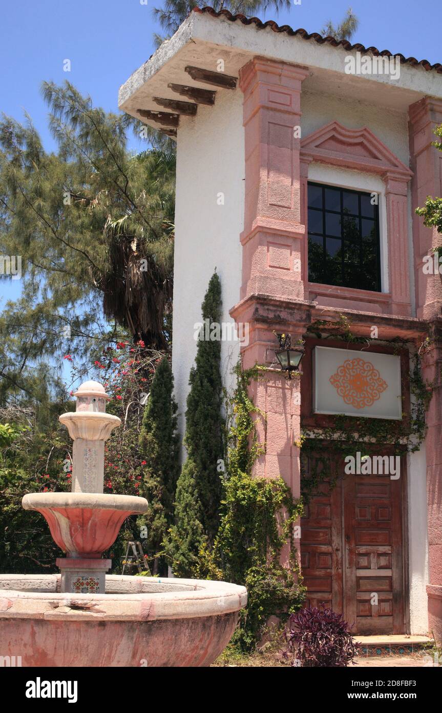 Hotel abbandonato Foto Stock