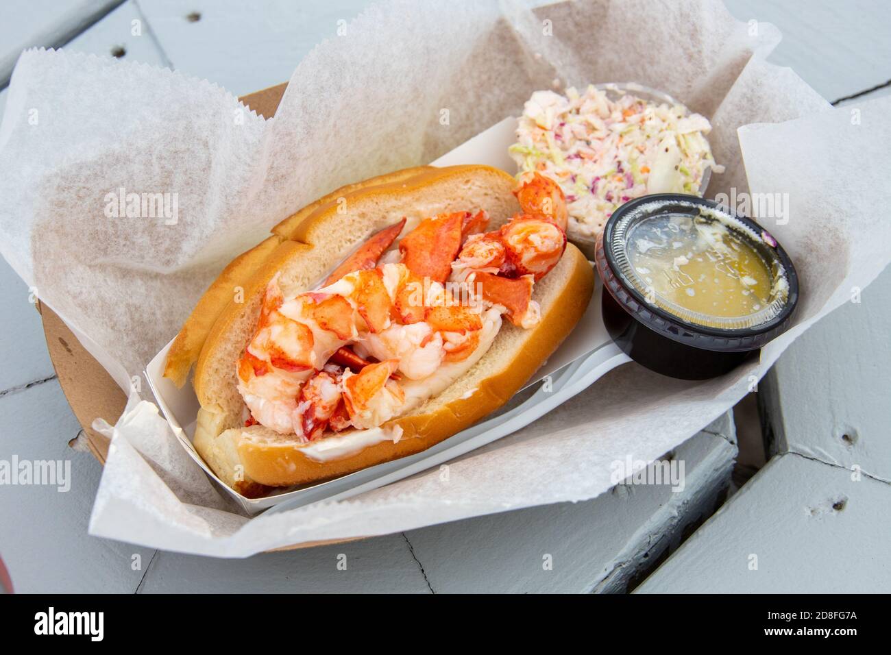 Lobster roll, McLoons Lobster Shack, South Thomaston, Maine, Stati Uniti Foto Stock
