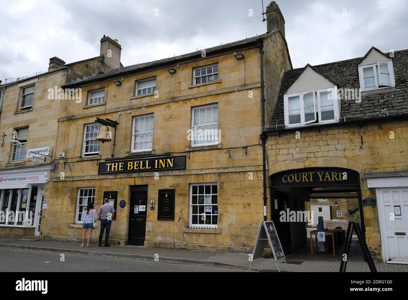 Il Bell Inn a Morton in Marsh Cotswolds Gloucestershire Inghilterra REGNO UNITO Foto Stock