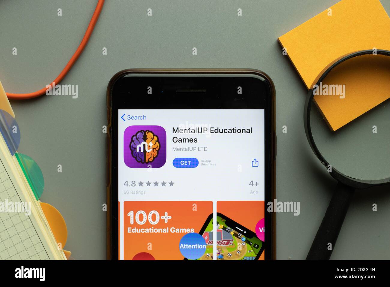New York, USA - 26 ottobre 2020: Logo dell'app mobile MentalUP Educational Games sullo schermo del telefono in primo piano, editoriale illustrativo Foto Stock