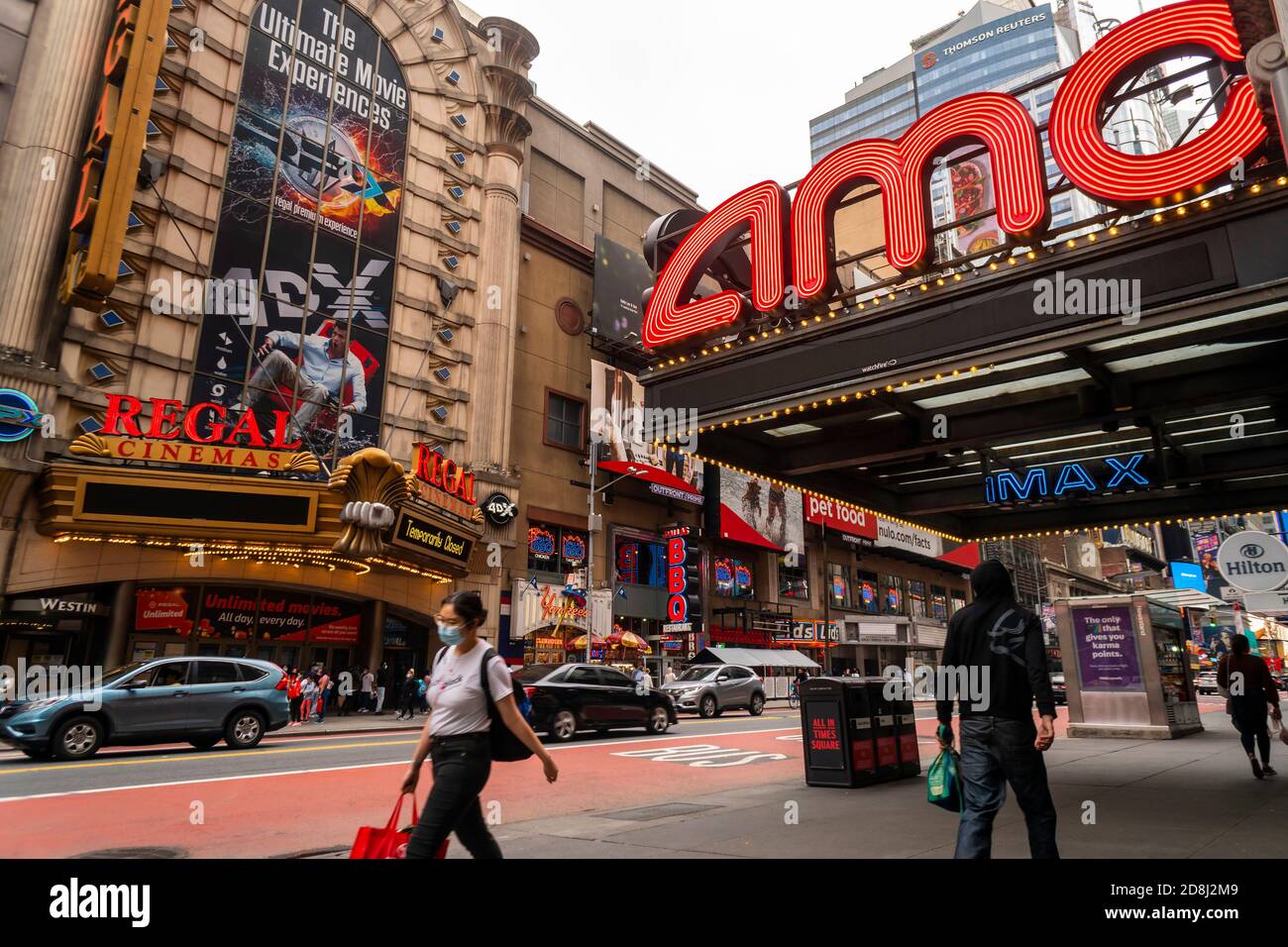 Chiuso Regal e AMC Empire 25 Cinemas a Times Square a New York a causa della pandemia COVID-19 di sabato 24 ottobre 2020. (©ÊRichard B. Levine) Foto Stock