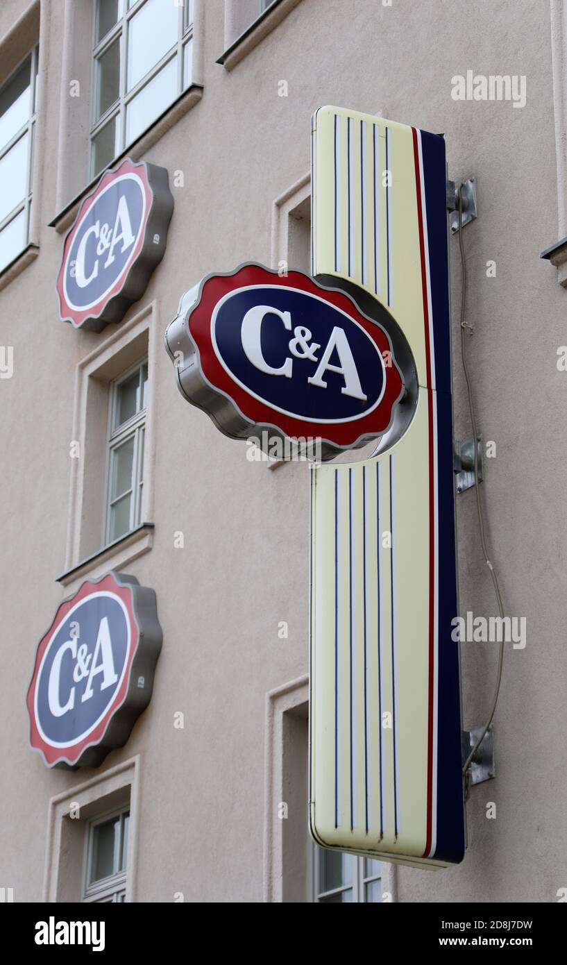 Negozio di abbigliamento C & A Maribor in Slovenia Foto Stock