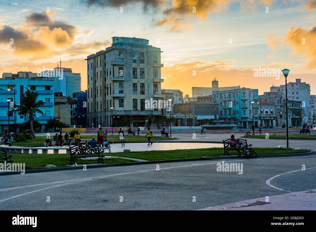 Tramonto a Maceo Park - Parque Maceo. La Habana - la Havana, Cuba, America Latina e Caraibi Foto Stock