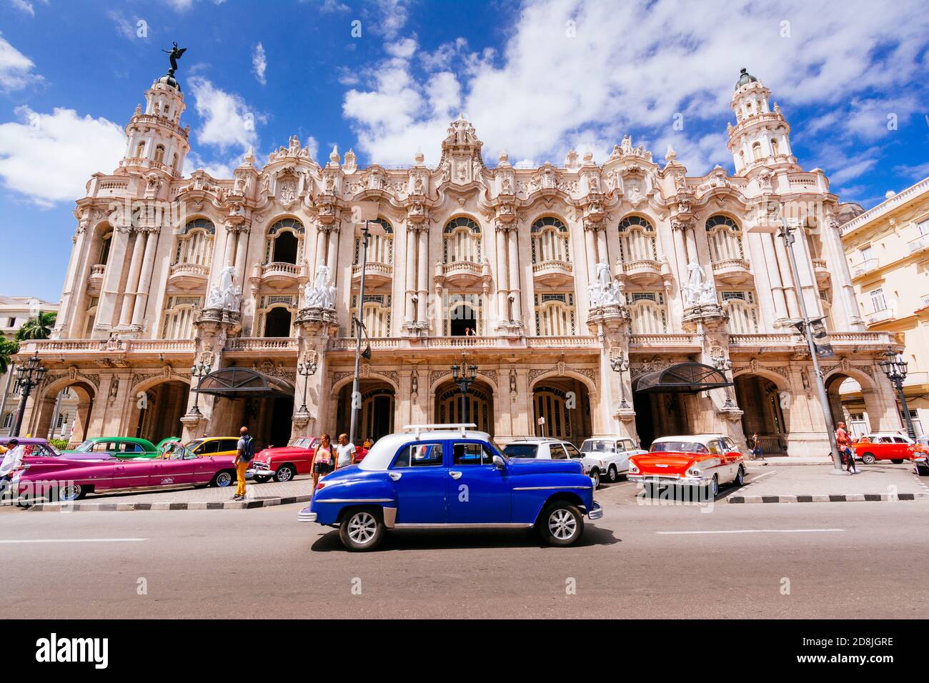 Il Grande Teatro dell'Avana "Alicia Alonso", sede del Balletto Nazionale di Cuba, è una delle principali istituzioni culturali del cittadino cubano Foto Stock