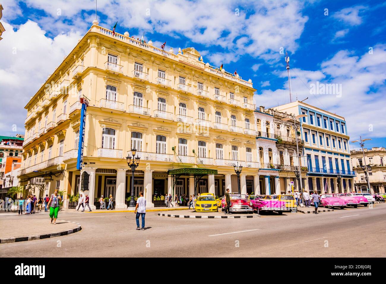 Hotel Inglaterra, con architettura neoclassica risalente al 1875, situato di fronte Parque Central vicino al Grande Teatro di l'Avana. Cuba, America Latina e. Foto Stock