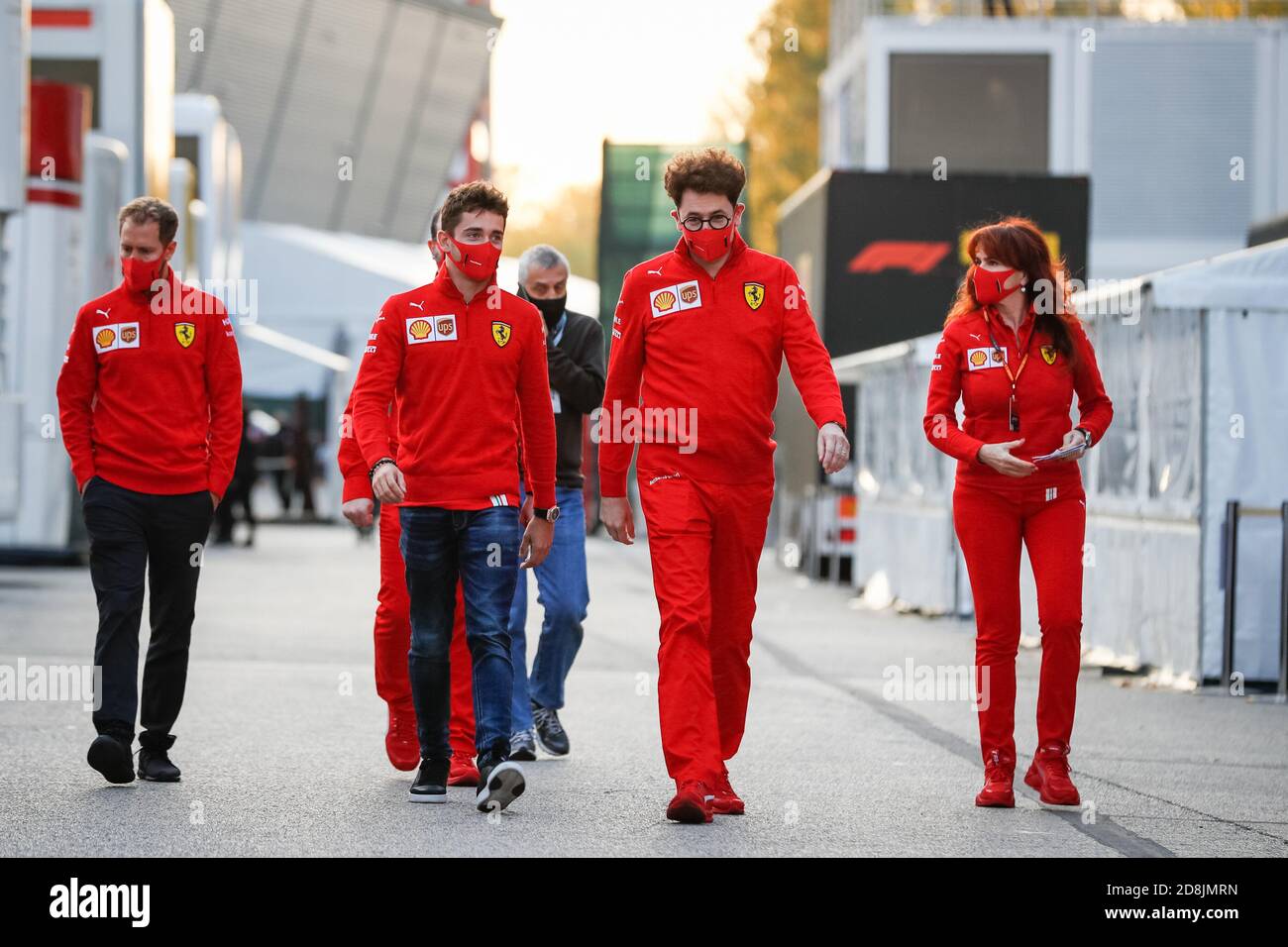 Imola, Italia. 30 ottobre 2020. LECLERC Charles (mco), Scuderia Ferrari SF1000, BINOTTO Mattia (ita), Team Principal & Technical Director della Scuderia Ferrari, ritratto in occasione del Gran Premio dell'emilia Romagna 2020, Gran Premio dell'Emilia Romagna, dal 31 ottobre al 1 novembre 2020 sull'autodromo internazionale Enzo e Dino Ferrari, a Imola, Italia - Foto Antonin Vincent / DPPI Credit: LM/DPPI/Antonin Vincent/Alamy Live News Foto Stock