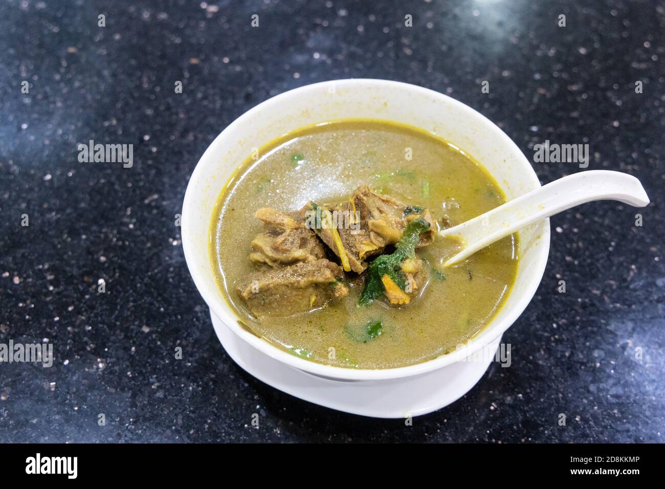 SUP Kambing, o zuppa di mutton, popolare zuppa al ristorante Mamak Foto Stock
