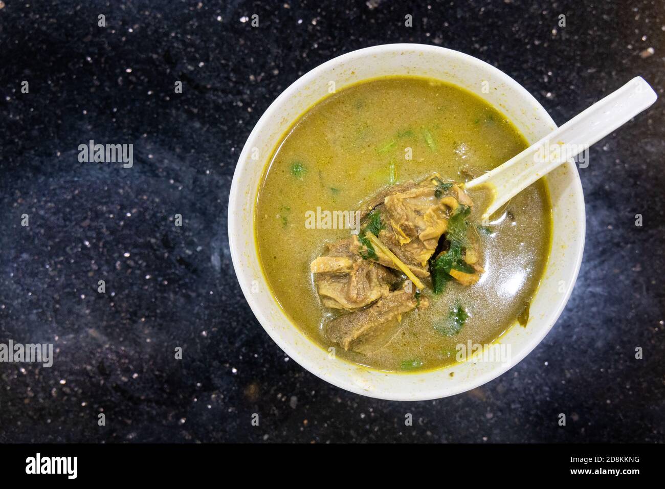 SUP Kambing, o zuppa di mutton, popolare zuppa al ristorante Mamak Foto Stock