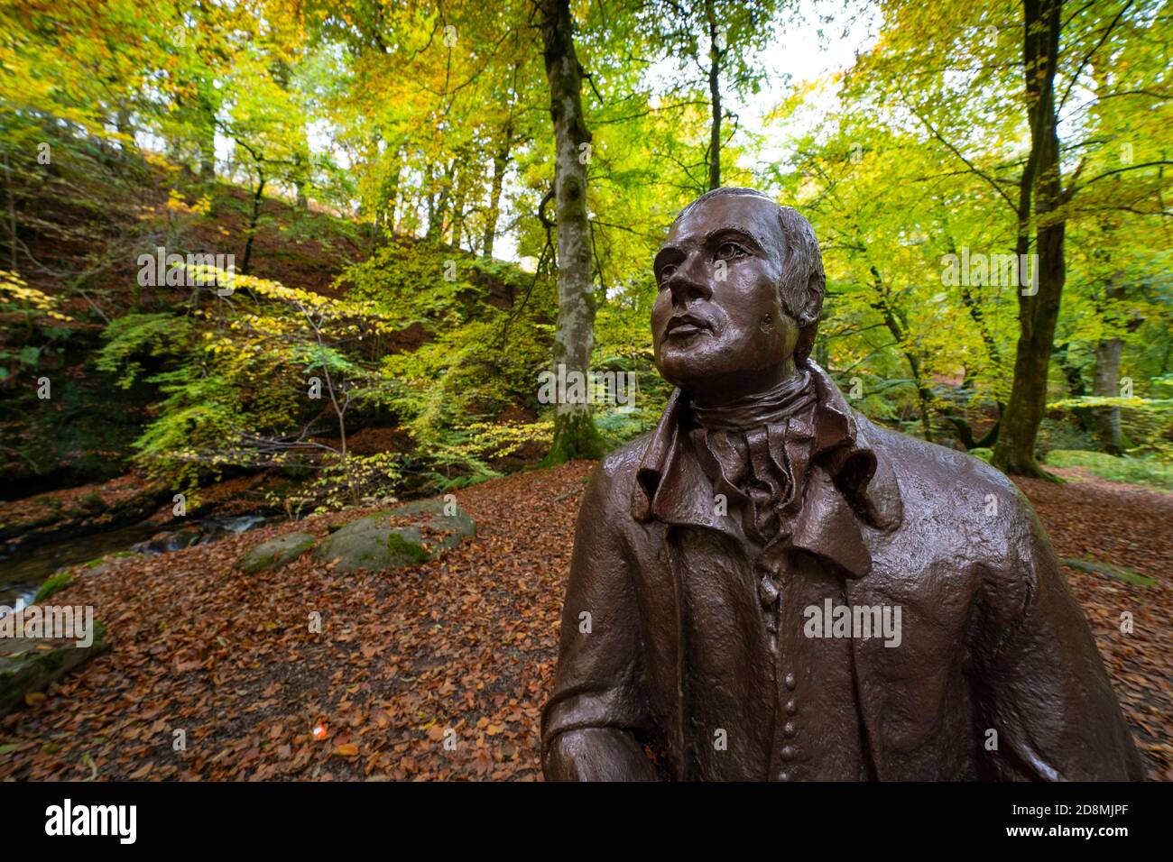 Statua di Robert Burns a Birks of Aberfeldy Woodland Walk , Perthshire, Scozia, Regno Unito Foto Stock