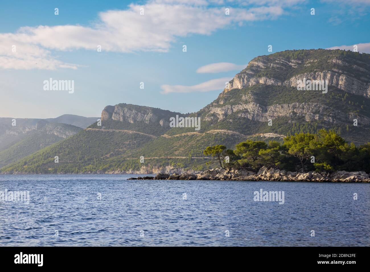 Croazia - il paesaggio e la costa della penisola di Peliesac . Foto Stock