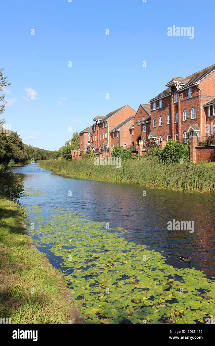 Leeds - Liverpool Canal at Seaforth, Merseyside, Regno Unito Foto Stock