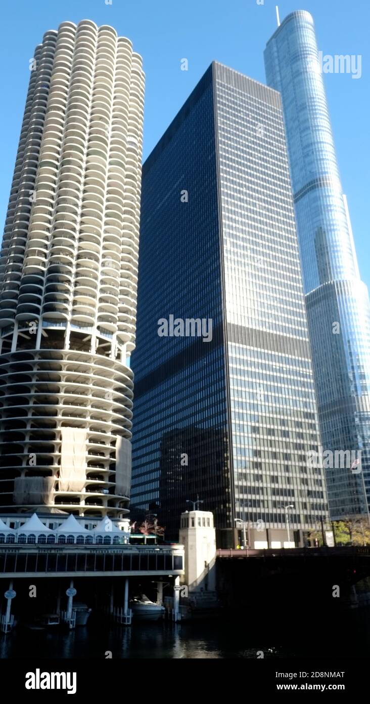 Marina City è un complesso residenziale-commerciale a uso misto a Chicago, Illinois, Stati Uniti, progettato dall'architetto Bertrand Goldberg Foto Stock