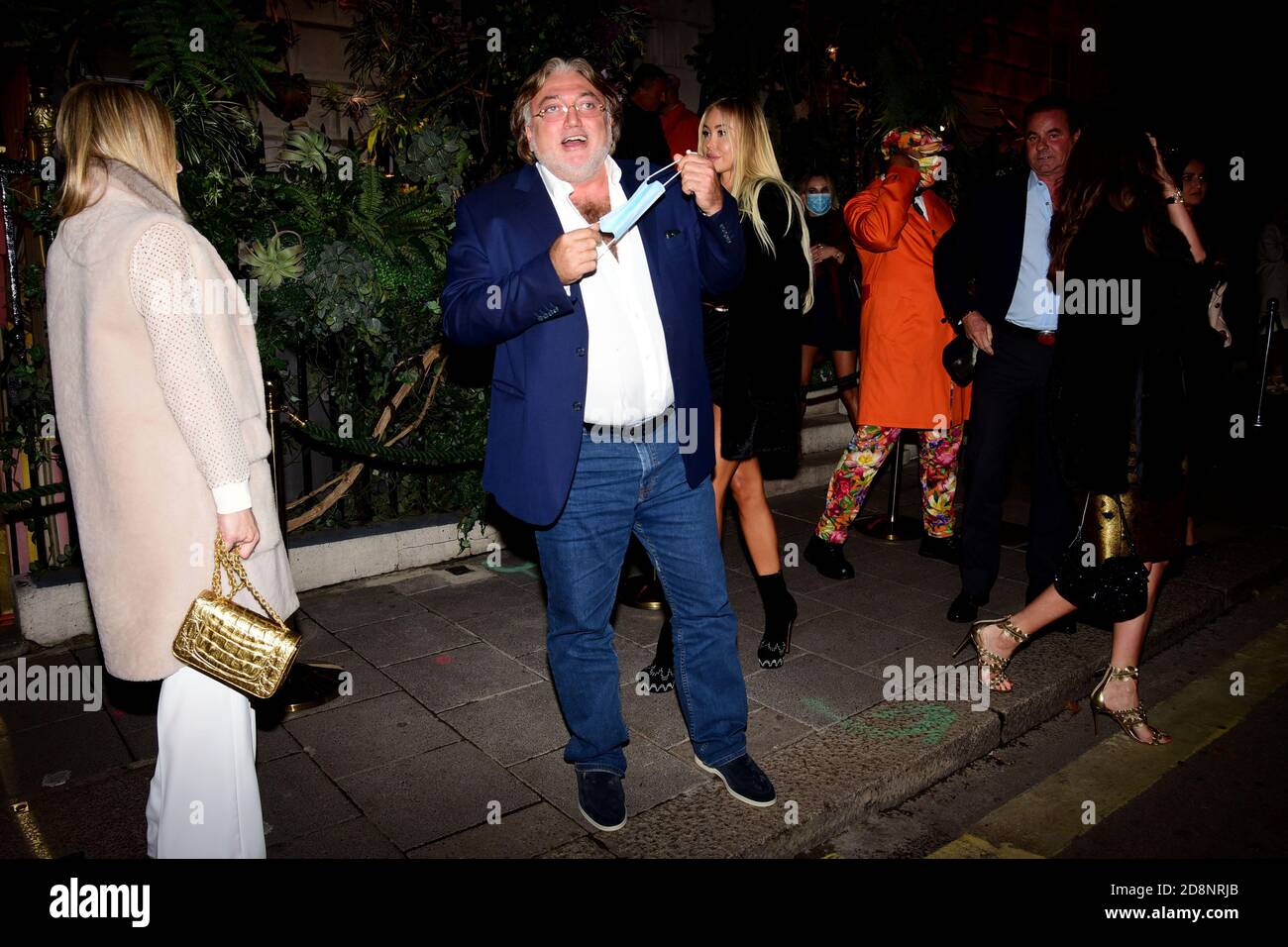 Robert Tchenguiz e la fidanzata Julia Dybowska Party con Christina Estrada all'Annabel's Club, Mayfair, Londra, Regno Unito Foto Stock