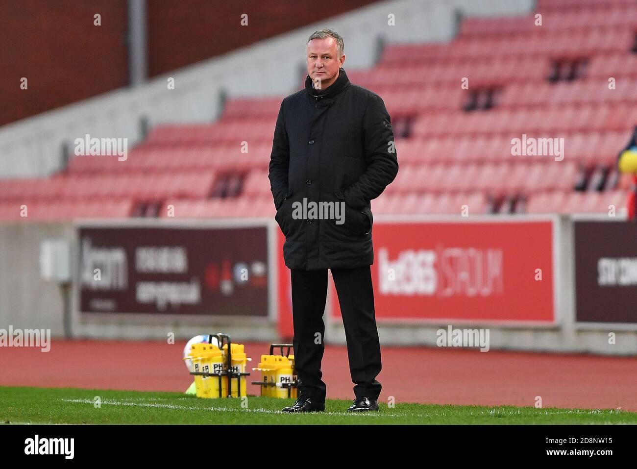 STOKE ON TRENT, INGHILTERRA. IL 31 OTTOBRE Michael o'Neill, manager di Stoke City guarda durante la partita del campionato Sky Bet tra Stoke City e Rotherham United al Britannia Stadium di Stoke-on-Trent sabato 31 ottobre 2020. (Credit: Jon Hobley | MI News) Credit: MI News & Sport /Alamy Live News Foto Stock