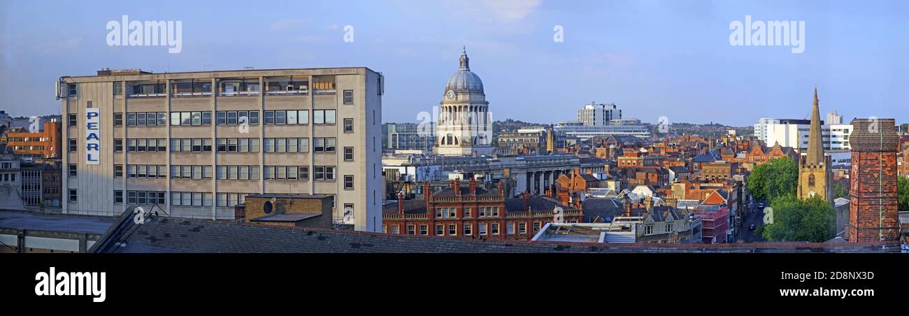 Panorama di Nottingham City Centre con Pearl Insurance House, Nottingham Town Hall, Nottingham City council, East Midlands, Inghilterra, Regno Unito Foto Stock