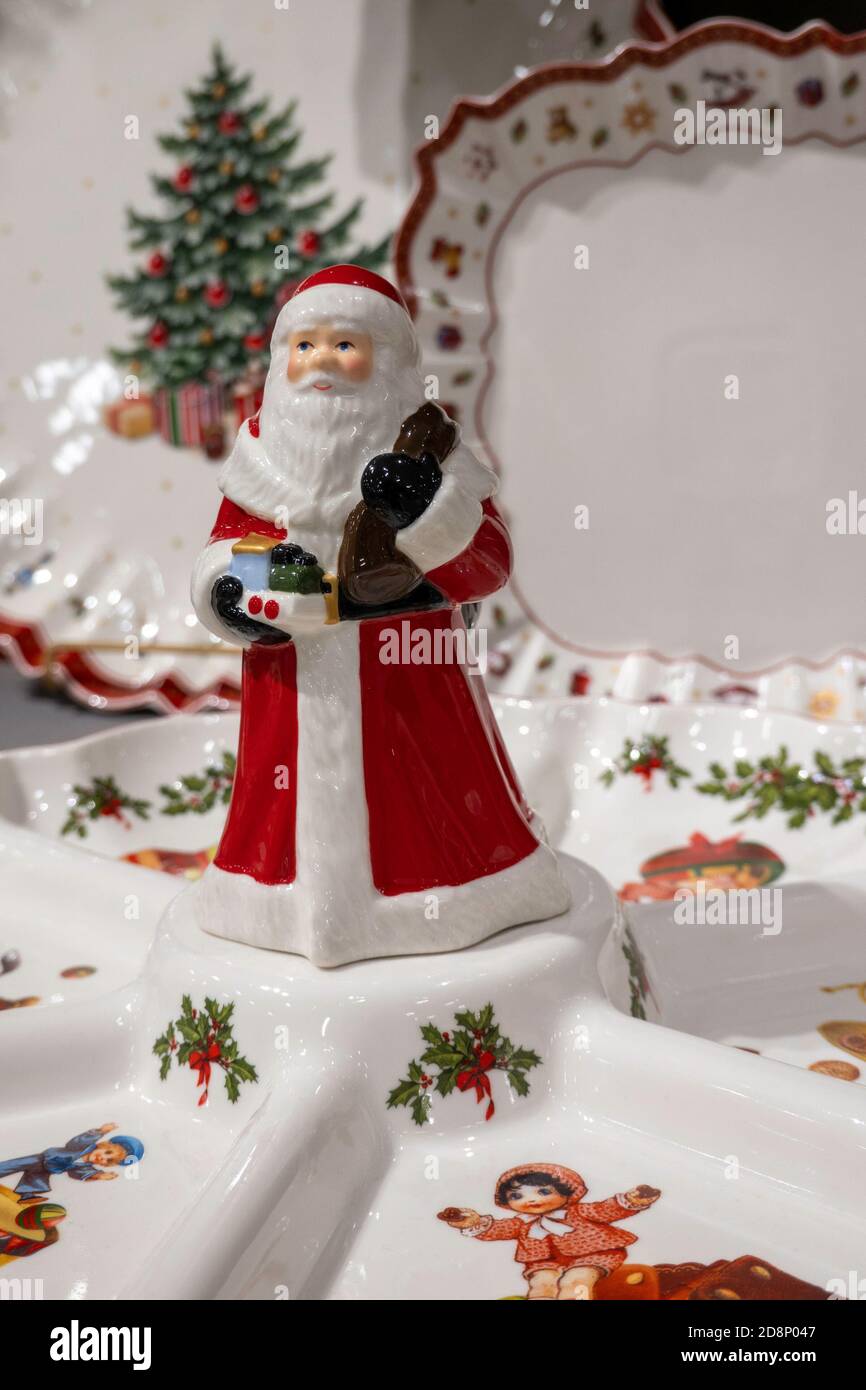 Le casalinghi di vacanza in Macy's Flagship Department Store, Herald Square, New York City, Stati Uniti Foto Stock