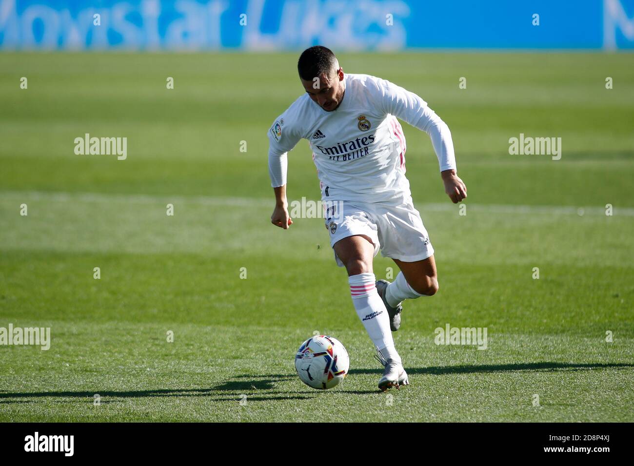 Madrid, Spagna. 31 ottobre 2020. Eden pericolo del Real Madrid in azione durante il campionato spagnolo la Liga partita di calcio tra Real Madrid e SD Huesca il 31 ottobre 2020 allo stadio Alfredo di Stefano a Valdebebas, Madrid, Spagna - Foto Oscar J Barroso / Spagna DPPI / DPPI Credit: LM/DPPI/Oscar Barroso/Alamy Live News Foto Stock