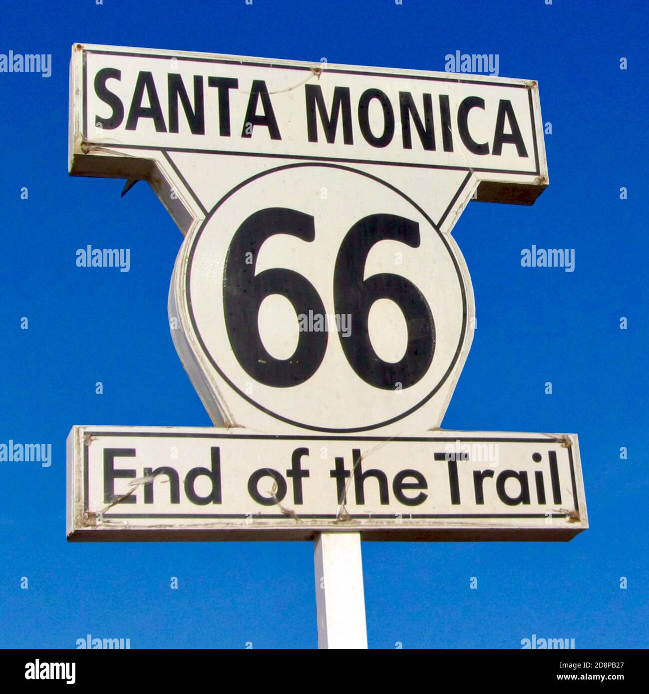 Termina l'iconica Route 66 al molo di Santa Monica, Los Angeles, California, USA Foto Stock
