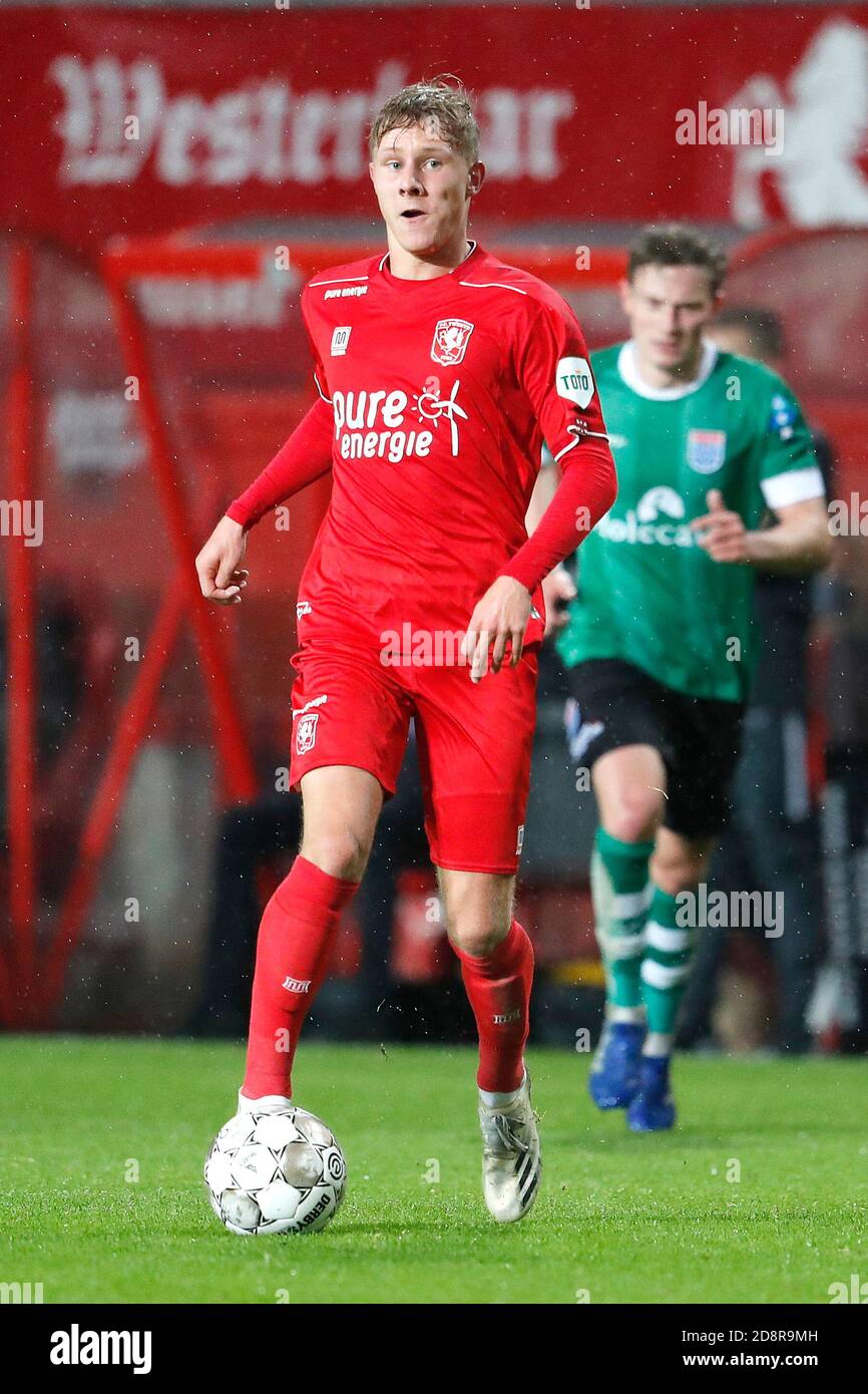 ENSCHEDE, 31-10-2020, Stadium de Grolsch veste, football, stagione 2020 / 2021, Eredivisie, giocatore di FC Twente Jesse Bosch durante la partita FC Twente - PEC Zwolle. Foto Stock