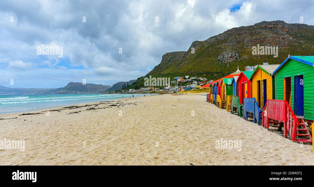 St James Beach Huts a Città del Capo, Capo Occidentale, Sud Africa Foto Stock