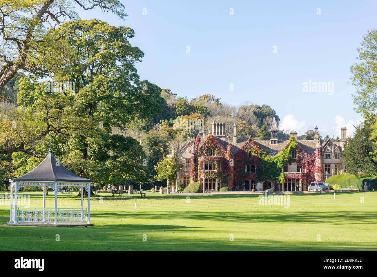 The Manor House Hotel and Gardens, The St, Castle Combe, Wiltshire, Inghilterra, Regno Unito Foto Stock