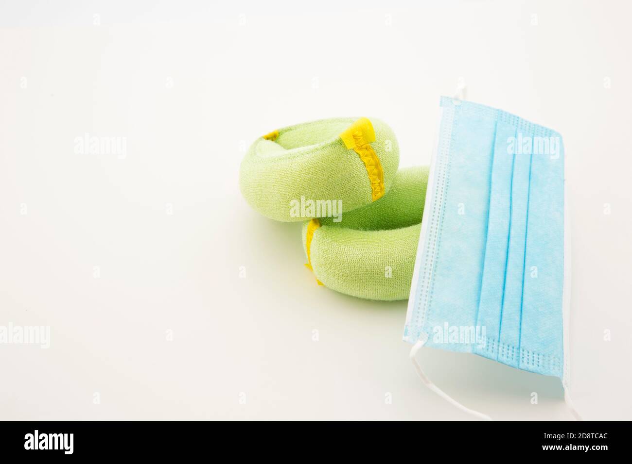 La terapia fisica, i bisogni di idoneità e la maschera protettiva sono bisogni di base durante una crisi di salute pubblica prolungata Foto Stock