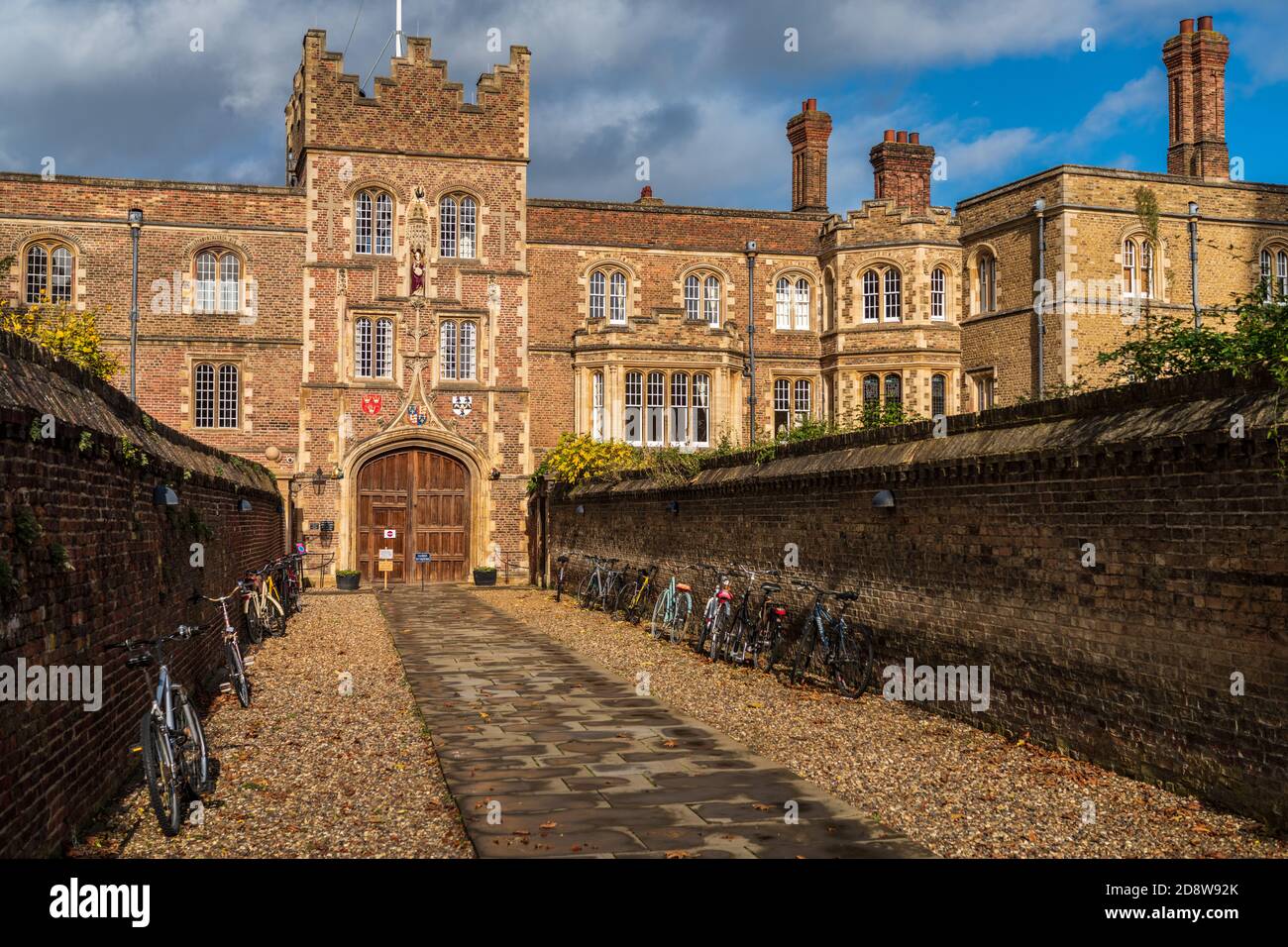 Jesus College Cambridge - passerella principale di ingresso cancello, noto come il camino, al Jesus College, parte della University of Cambridge. Fondata nel 1496. Foto Stock
