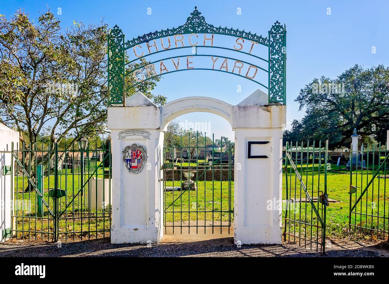 L'ingresso al cimitero di Church Street è raffigurato, il 31 ottobre 2020, a Mobile, Alabama. Il cimitero è stato fondato nel 1819. Foto Stock