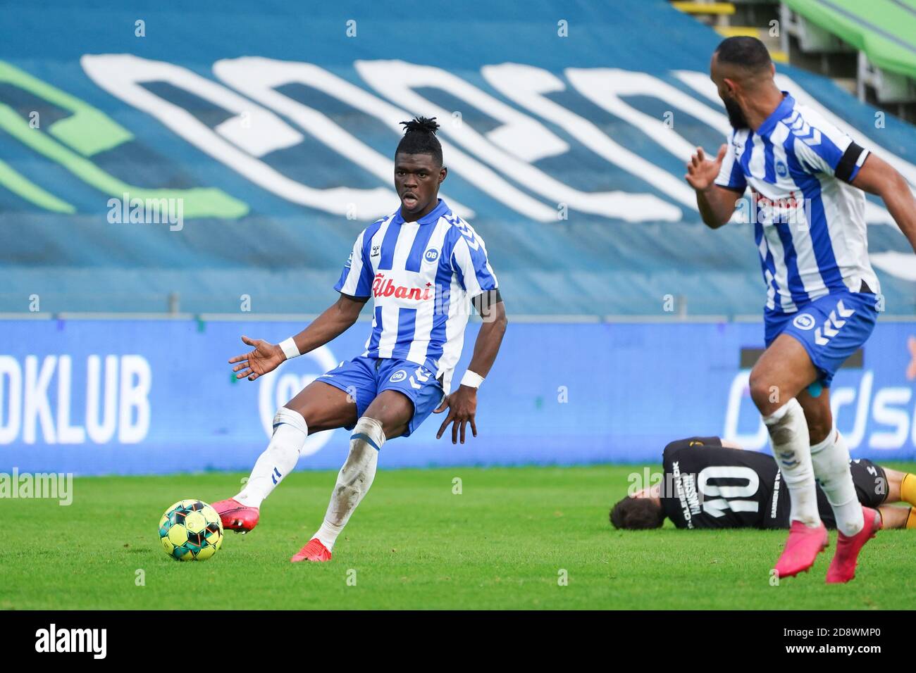 Odense, Danimarca. 01 Nov 2020. Emmanuel Sabbi (11) di OB visto durante la partita 3F Superliga tra Odense Boldklub e AC Horsens al Nature Energy Park di Odense. (Photo Credit: Gonzales Photo/Alamy Live News Foto Stock