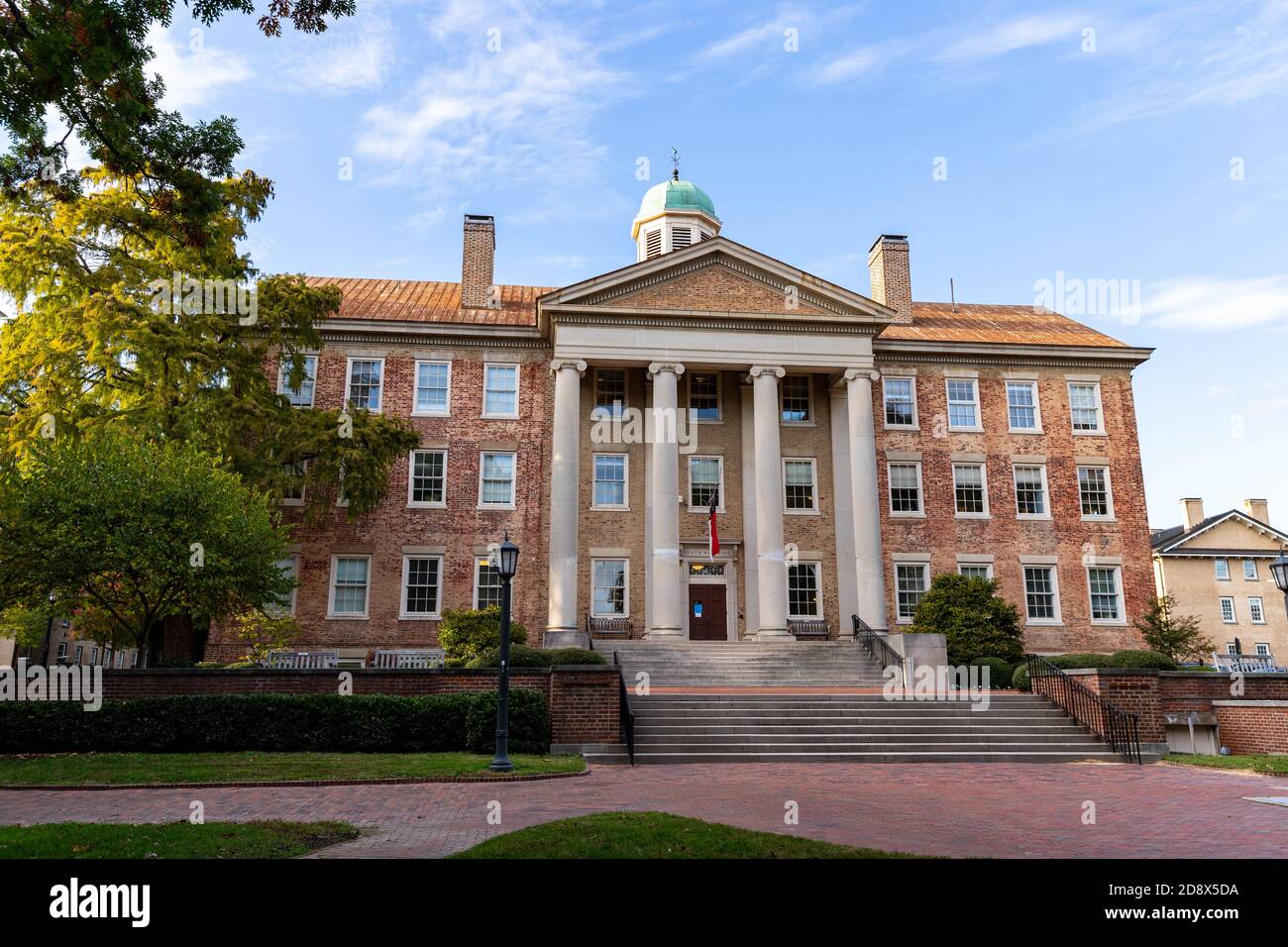 Chapel Hill, NC / USA - 22 ottobre 2020: Il South Building nel campus della University of North Carolina Chapel Hill Foto Stock