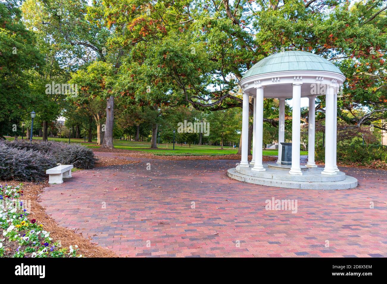 Chapel Hill, NC / USA - 22 ottobre 2020: Il pozzo Vecchio nel campus della University of North Carolina Chapel Hill Foto Stock