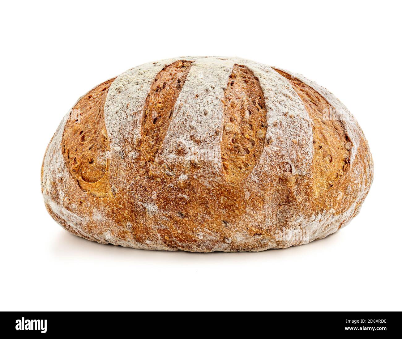 Pane appena sfornato isolato su sfondo bianco. Pane integrale piatto posare. Concetto di cibo. Foto Stock